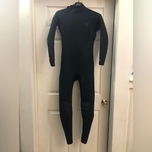 Billabong 5/4 Furnace wetsuit size 10